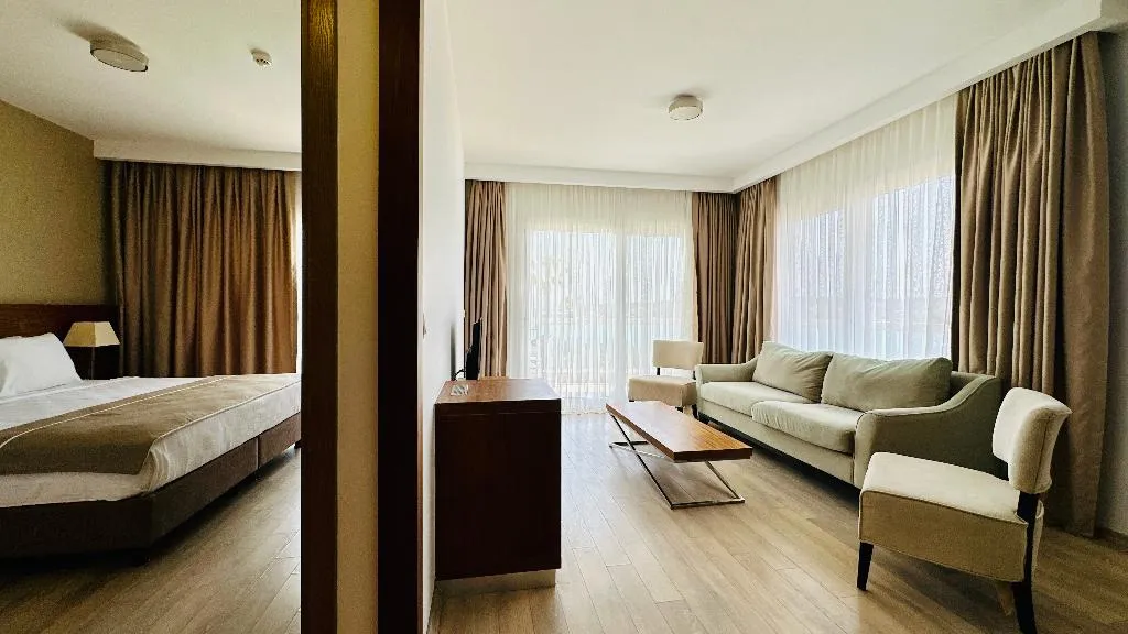 SUITE DELUXE KING BED Room, Casa De Playa Hotel, Izmir