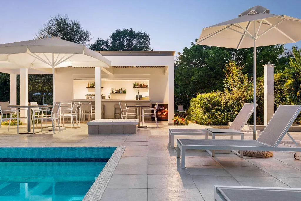 Pool, TRYP by Wyndham Corfu Dassia, Corfu