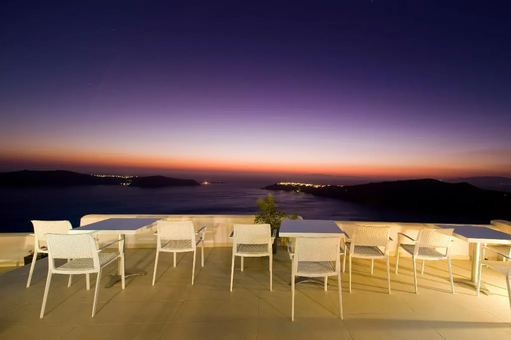Terrace, Gold Suites, Santorini