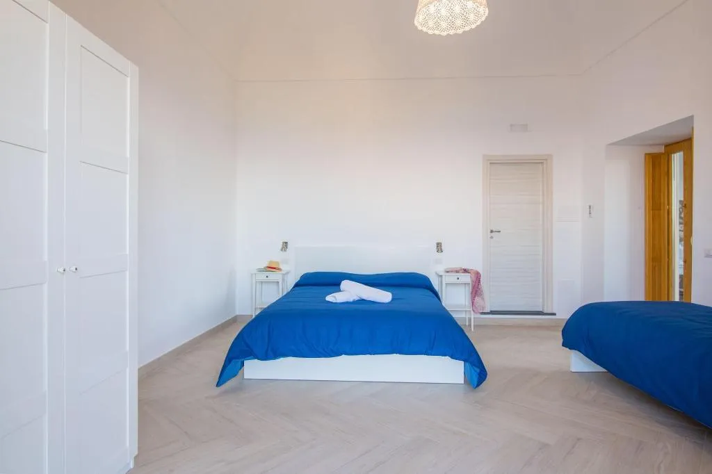 Room, Villa Mariagiovanna, Naples