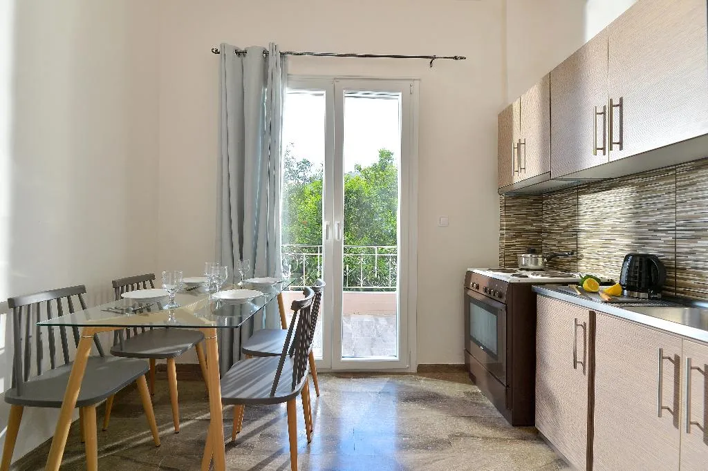 APARTMENT TWO BEDROOMS Room, ID Holiday Living, Athens
