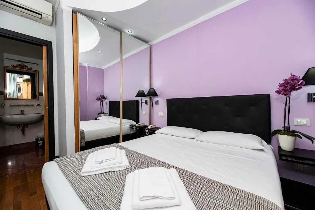 DOUBLE STANDARD Room, Imperium Suite Navona, Rome