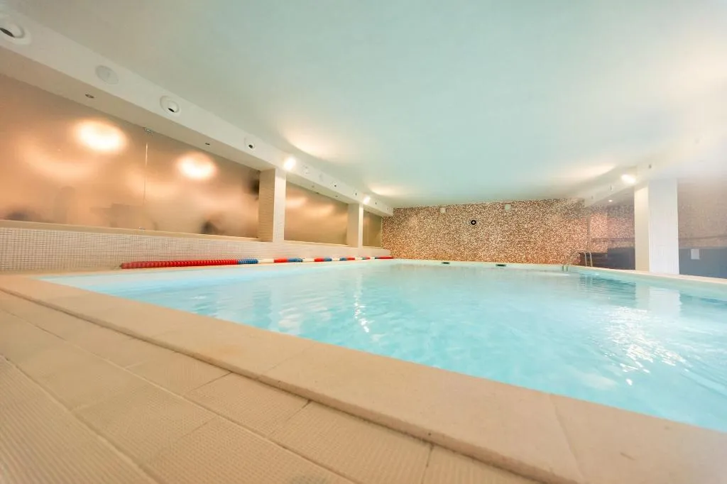 Pool, Lusitânia, Porto