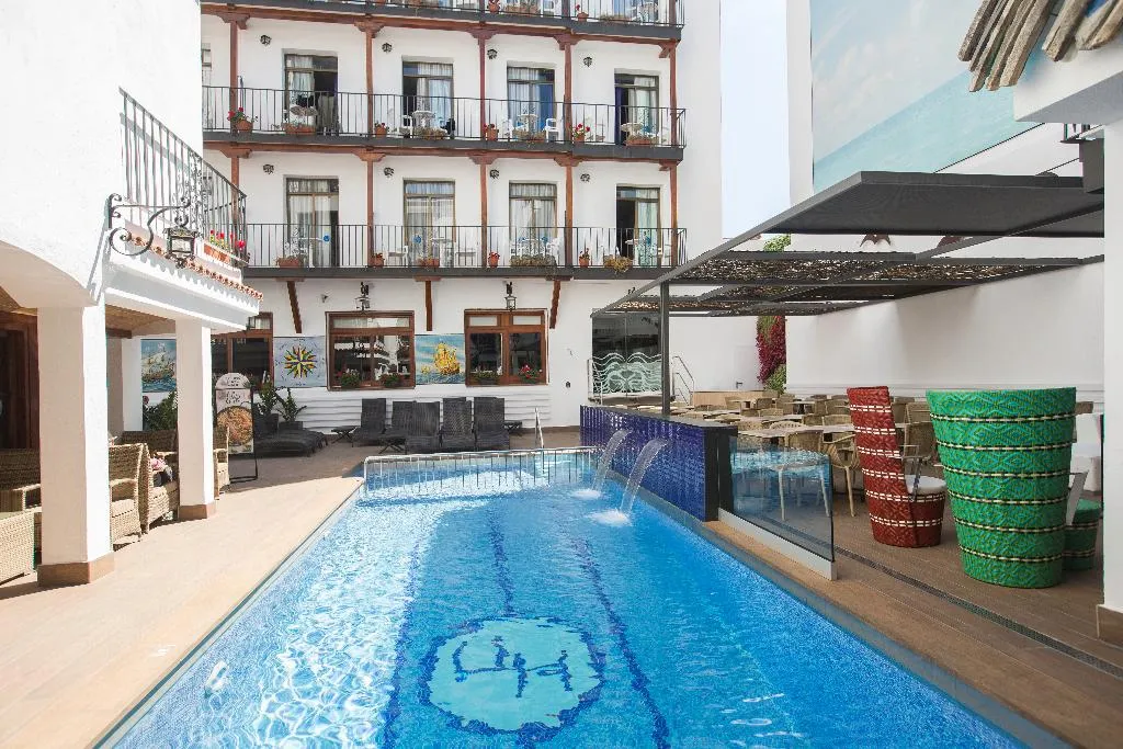 Pool, Apartamentos Neptuno Calella, Costa Brava