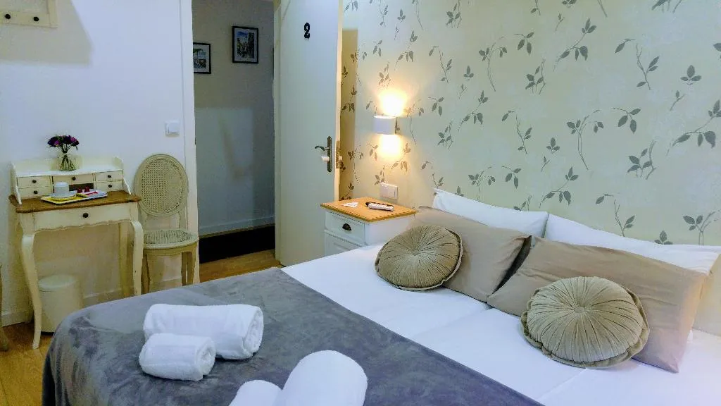 SUITE CLASSIC Room, Lisbon Terrace Suites Guesthouse, Lisbon