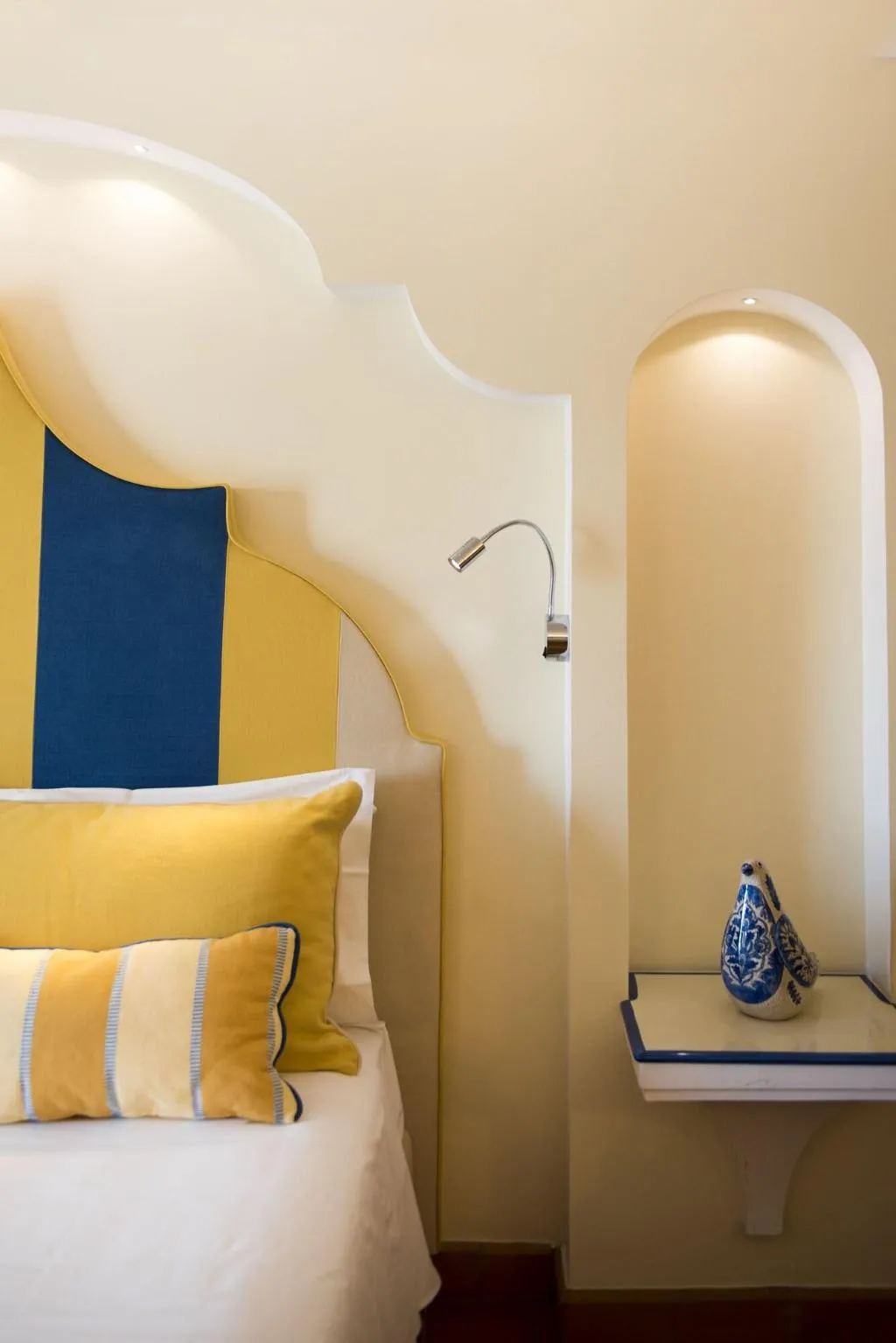 Room, Punta Regina, Naples