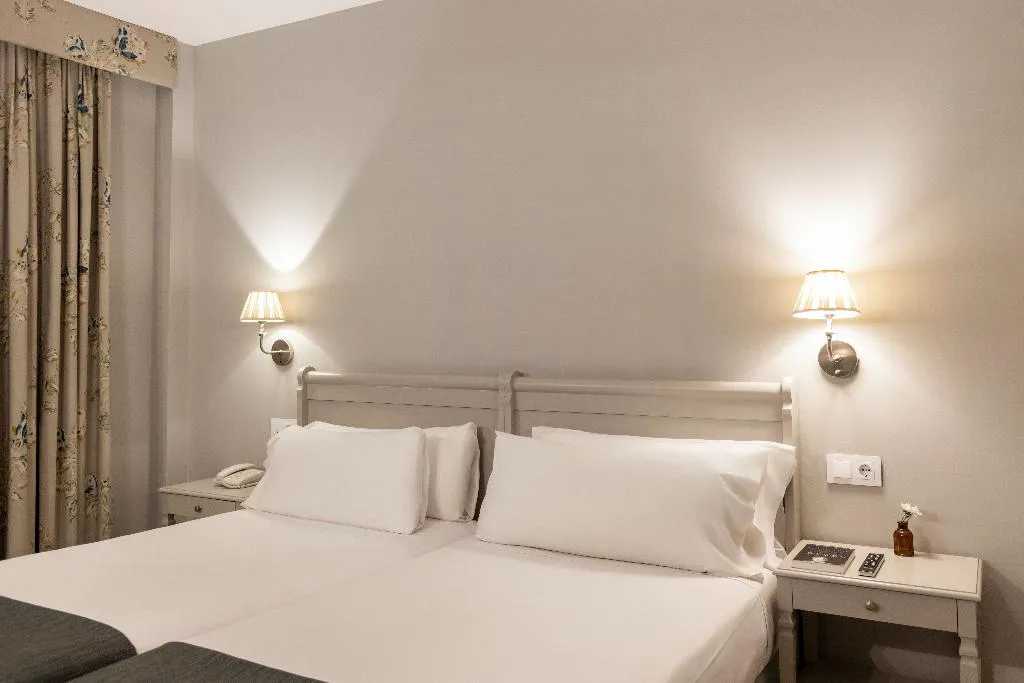 DOUBLE SINGLE USE STANDARD Room, Pax Torrelodones, Madrid