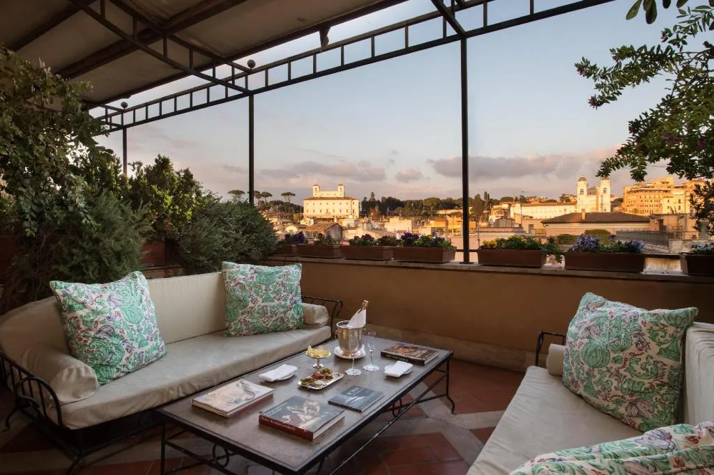 General view, Grand Hotel Plaza, Rome