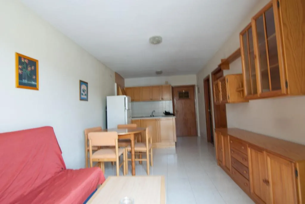 APARTMENT CAPACITY 3 ONE BEDROOM Room, Iris, Valencia