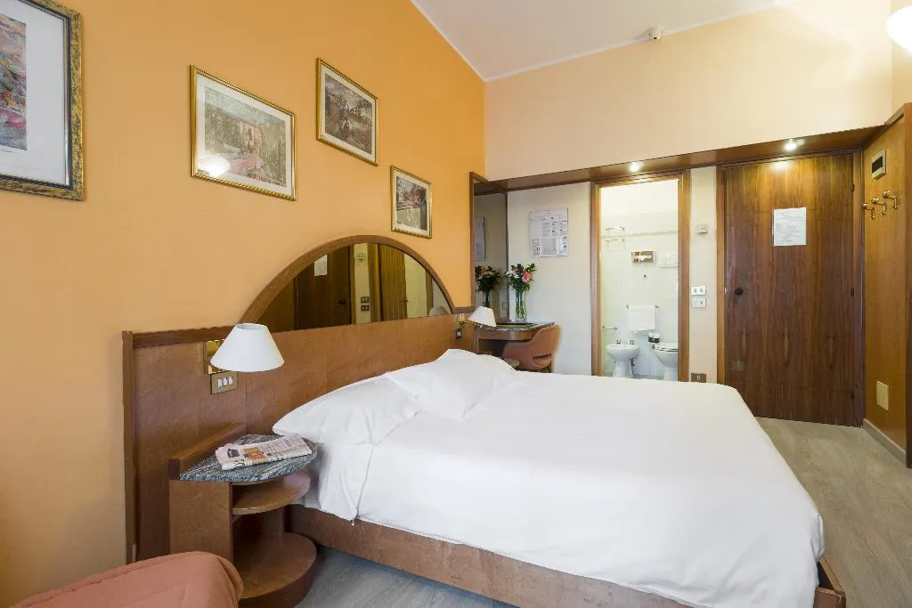 DOUBLE SINGLE USE STANDARD Room, Carrobbio, Milan