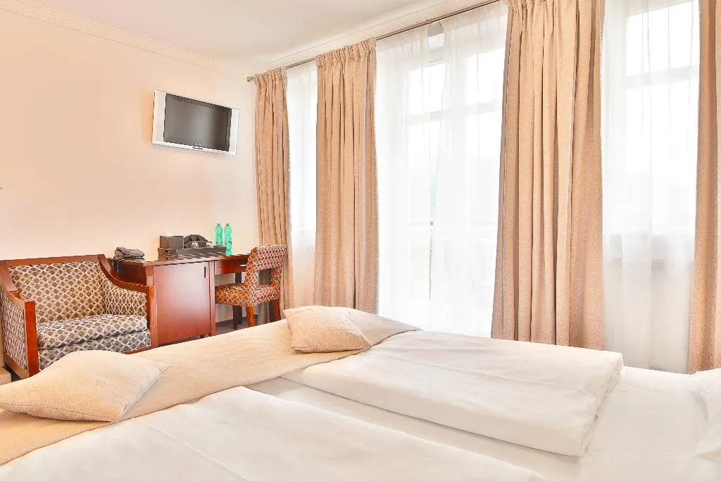 DOUBLE DELUXE Room, Sun Palace Wellness Hotel Marianske Lazne, Prague
