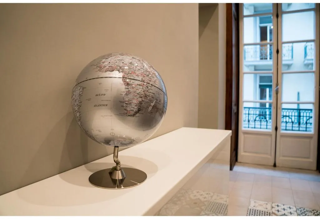Lobby, New Gallery, Naples