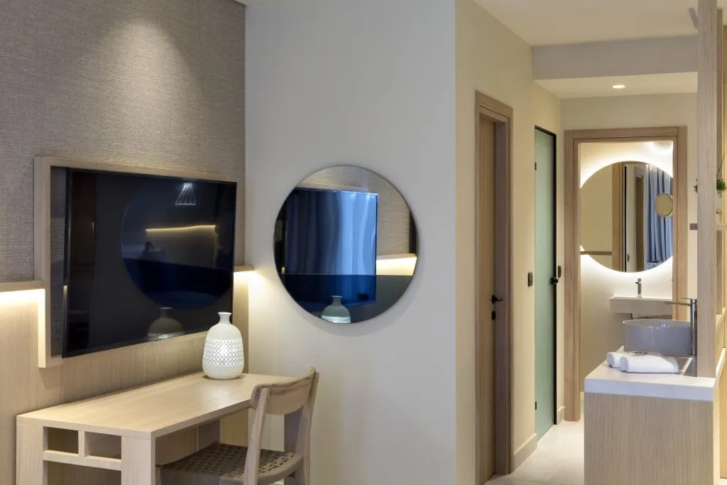 DOUBLE DELUXE Room, MERAVIA Leonardo Limited Edition, Halkidiki