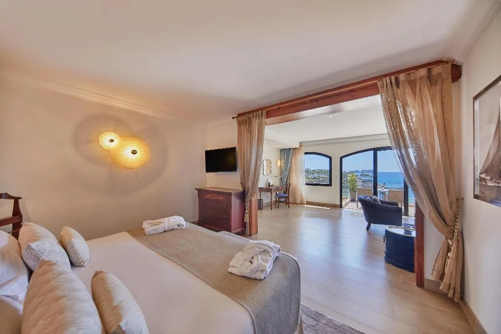 Room, Secrets Mallorca Villamil Resort & Spa Only Adults, Majorca