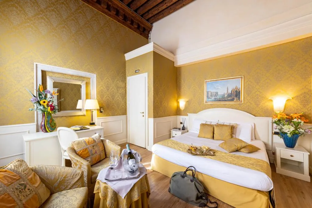SUITE WITH BALCONY Room, Duodo Palace, Venice