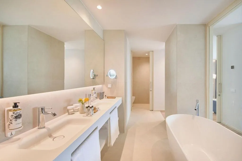 Room, The Editory By The Sea Lagos, Algarve