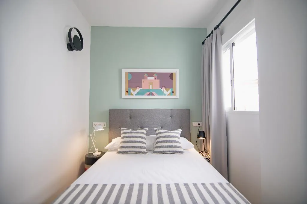 APARTMENT ONE BEDROOM WITH TERRACE Room, Libere Valencia Abastos, Valencia