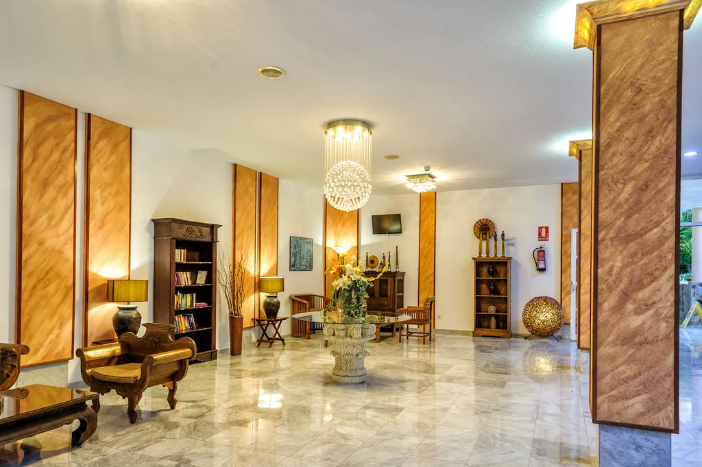 Lobby, Marola-Portosin, Tenerife