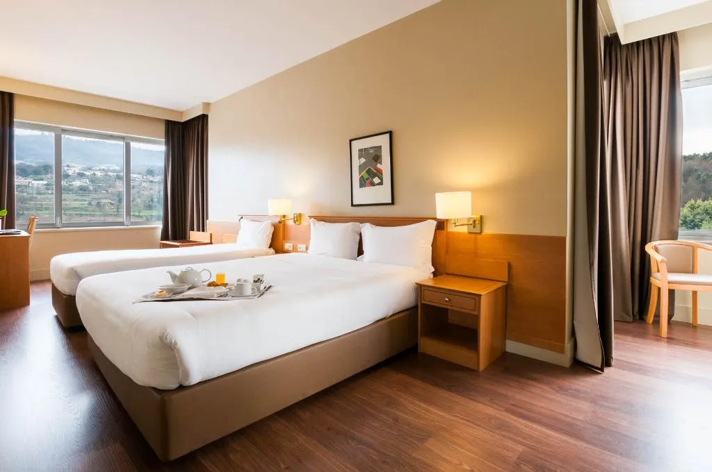 FAMILY ROOM STANDARD Room, Fundador, Porto