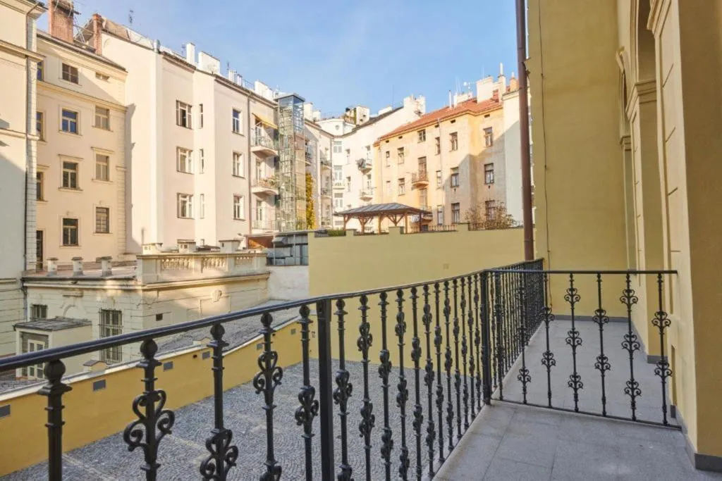 APARTMENT WITH BALCONY Room, Pytloun Bristol Residence Prague, Prague