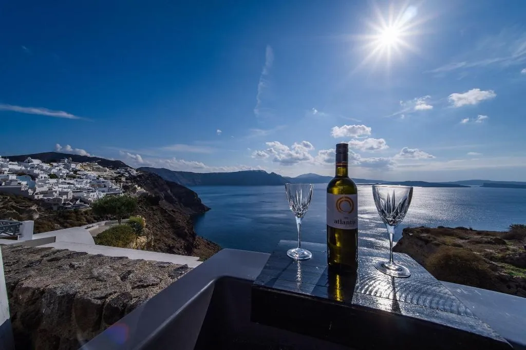 Room, Solstice Luxury Suites, Santorini