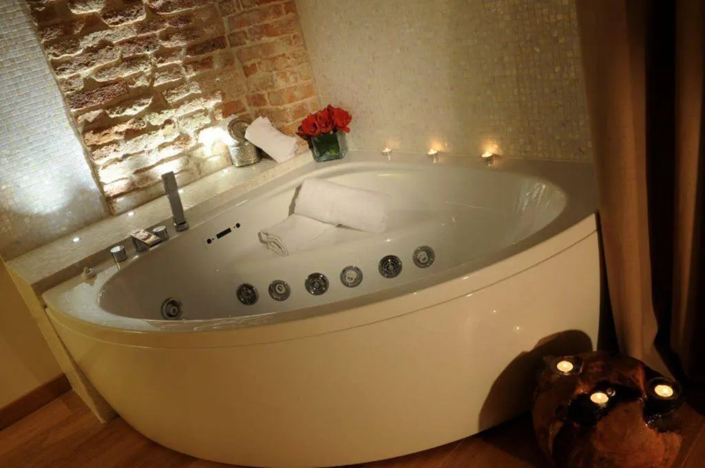 Sports and Entertainment, Do Ciacole In Relais, Venice