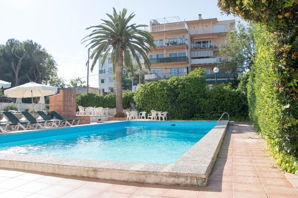 Pool, Houm Nets Adults only, Majorca
