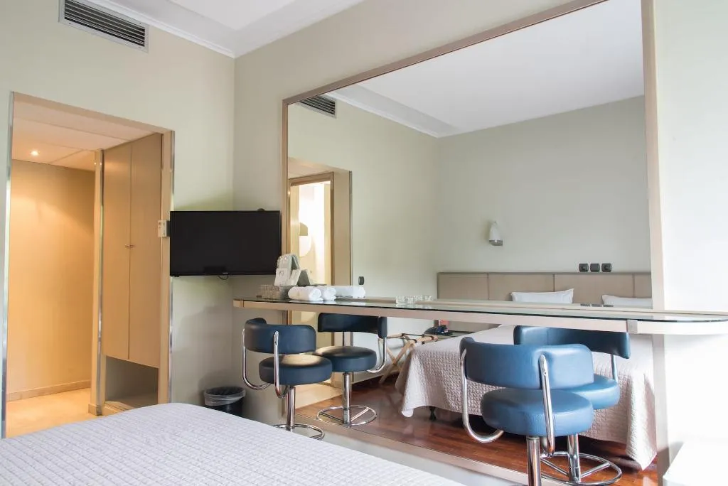 DOUBLE SUPERIOR Room, Pines, Athens