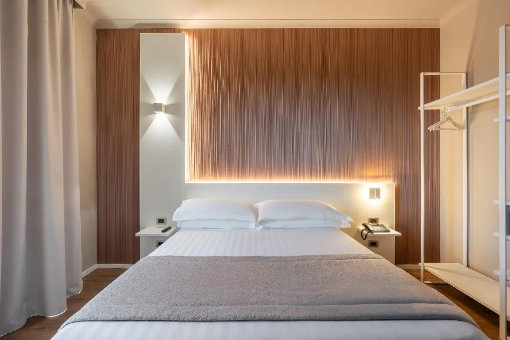 Double or Twin STANDARD Room, Garner Hotel Rome Aurelia, Rome