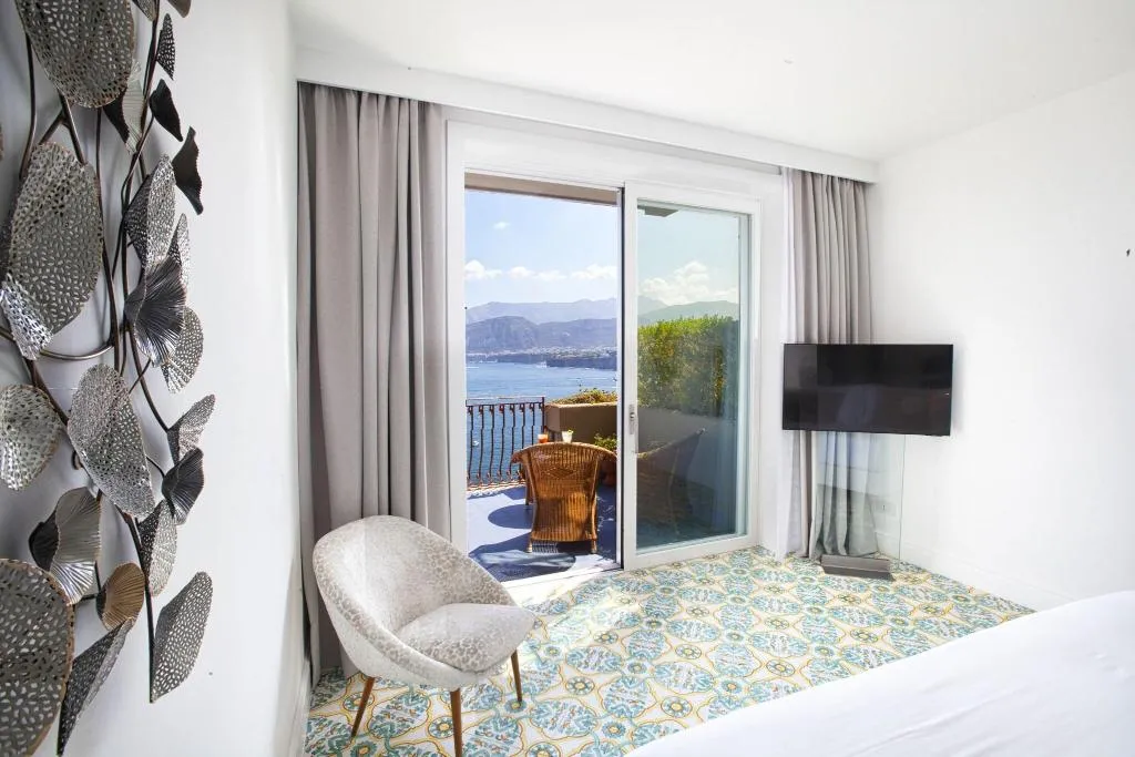 JUNIOR SUITE DELUXE SEA VIEW Room, Belair, Naples
