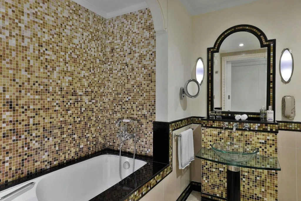 TWIN OCEAN FRONT Room, Habtoor Grand Resort, Autograph Collection, Dubai