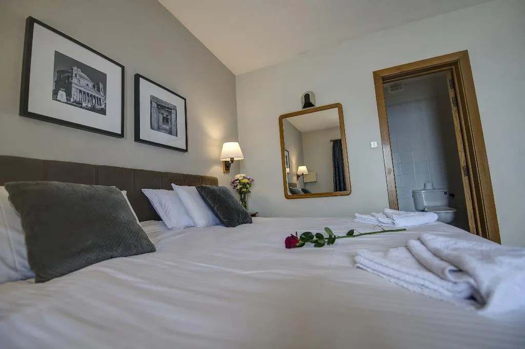 Double or Twin SEA VIEW Room, Sliema Chalet Hotel, Malta