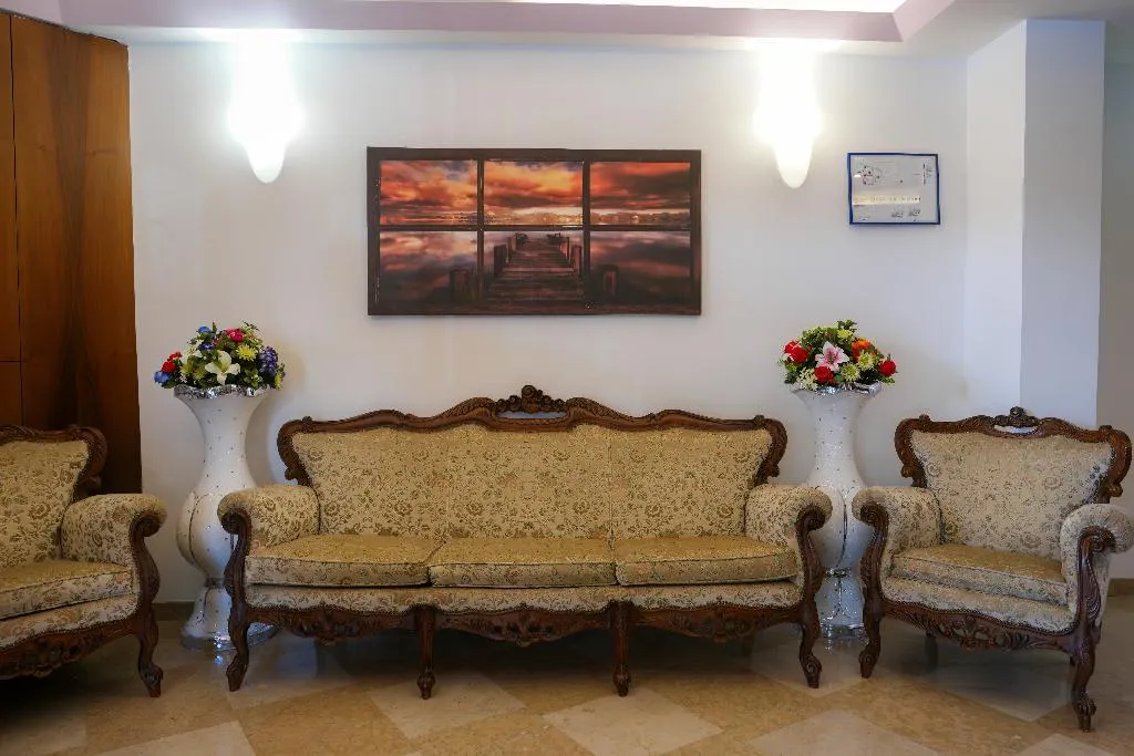 Lobby, Alla Giustizia, Venice