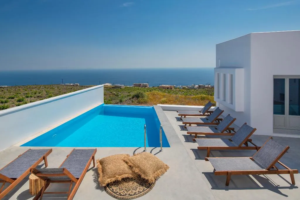 Pool, Seven Suites, Santorini