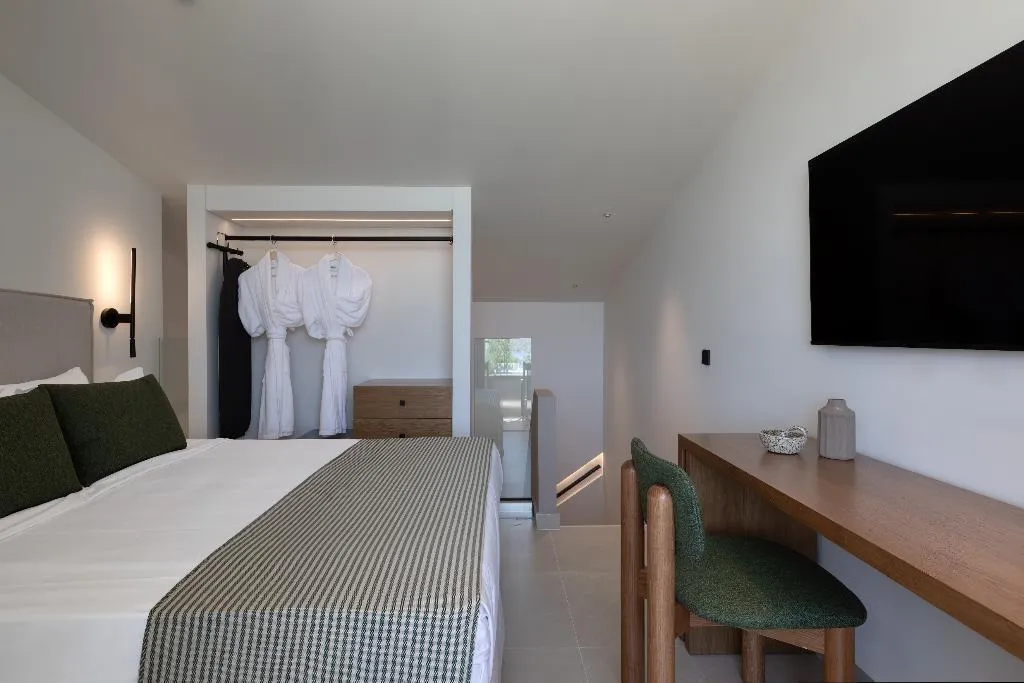 SUITE DELUXE SIDE SEA VIEW Room, Dore Boutique Hotel, Crete