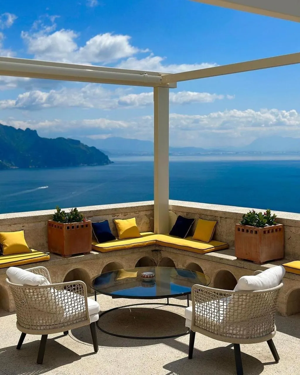 Terrace, Monastero Santa Rosa Hotel & Spa, Naples