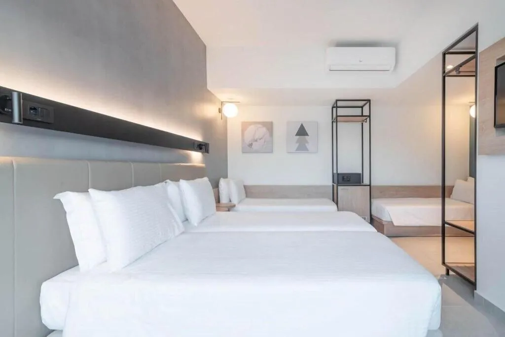 QUADRUPLE SEA VIEW Room, Avra, Athens