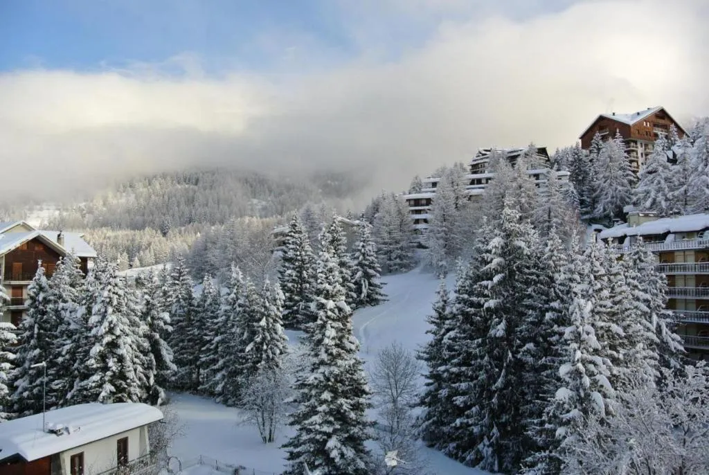 General view, Hotel Relais des Alpes, Milan