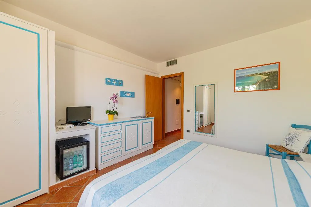 DOUBLE CLASSIC POOL VIEW Room, LH Hotel La Funtana - Adults only, Olbia