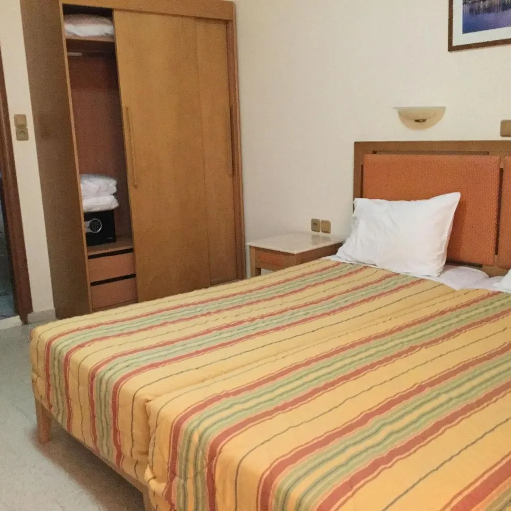 Room, Arocaria Apartments, Crete