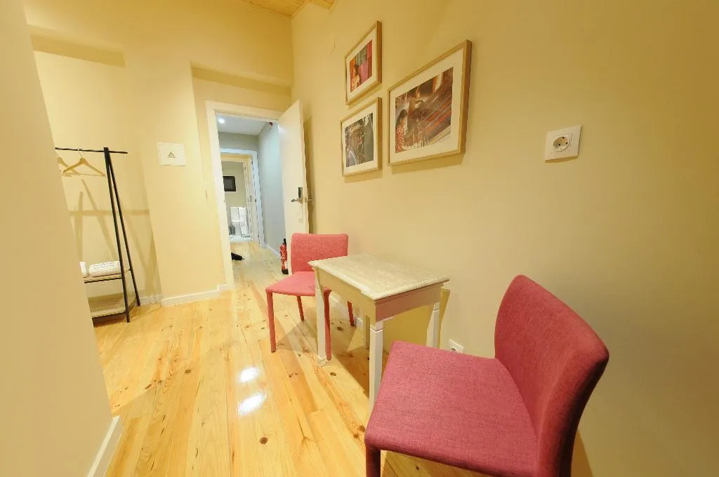 TRIPLE COMFORT Room, Naya - Downtown Guesthouse, Porto