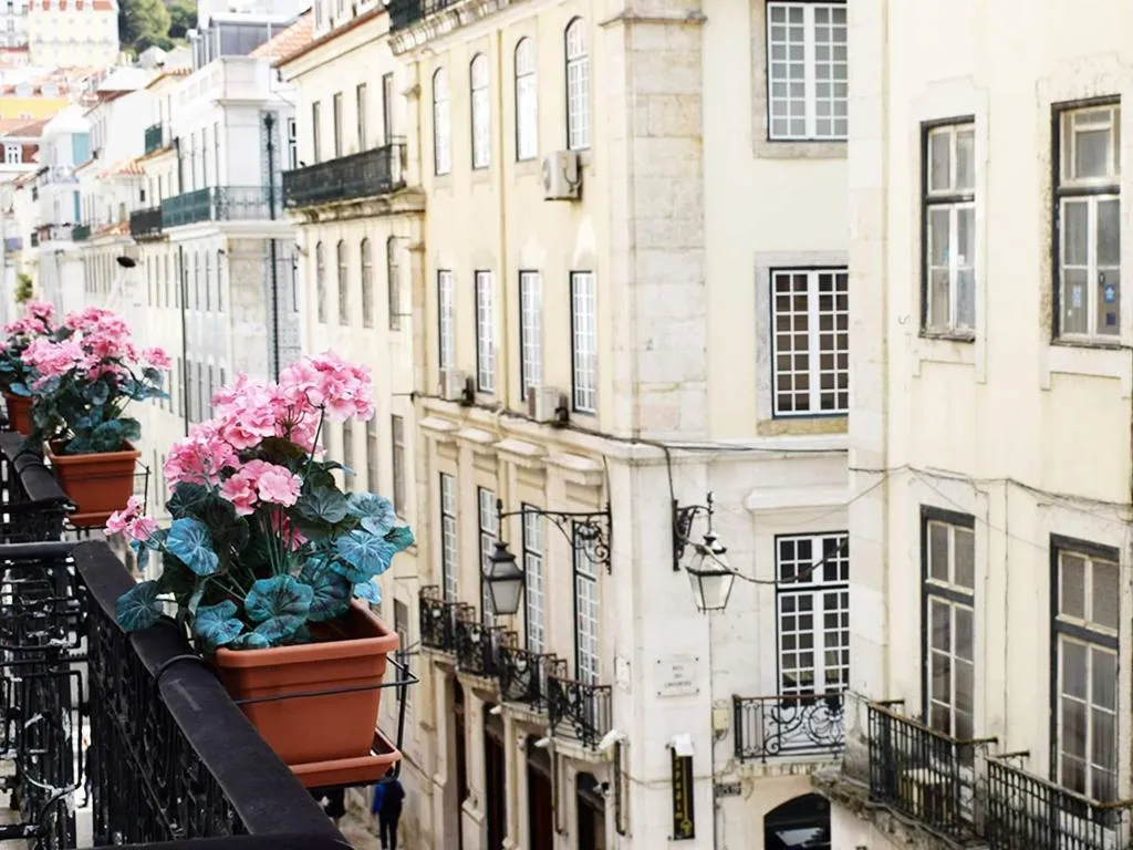 Terrace, Chiado Dream Apartments, Lisbon