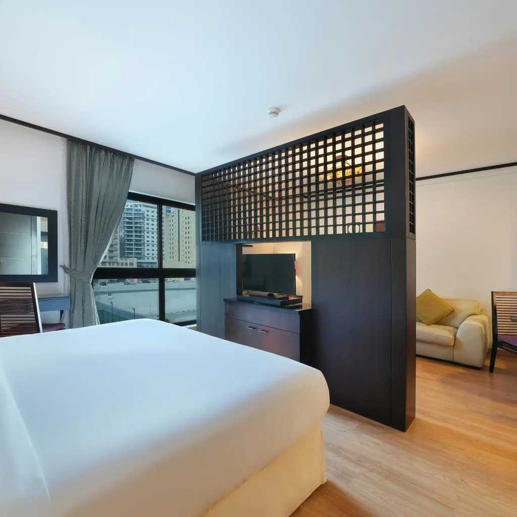 STUDIO CLASSIC KING BED Room, Park Apartments Dubai,an Edge by Rotana Hotel, Dubai