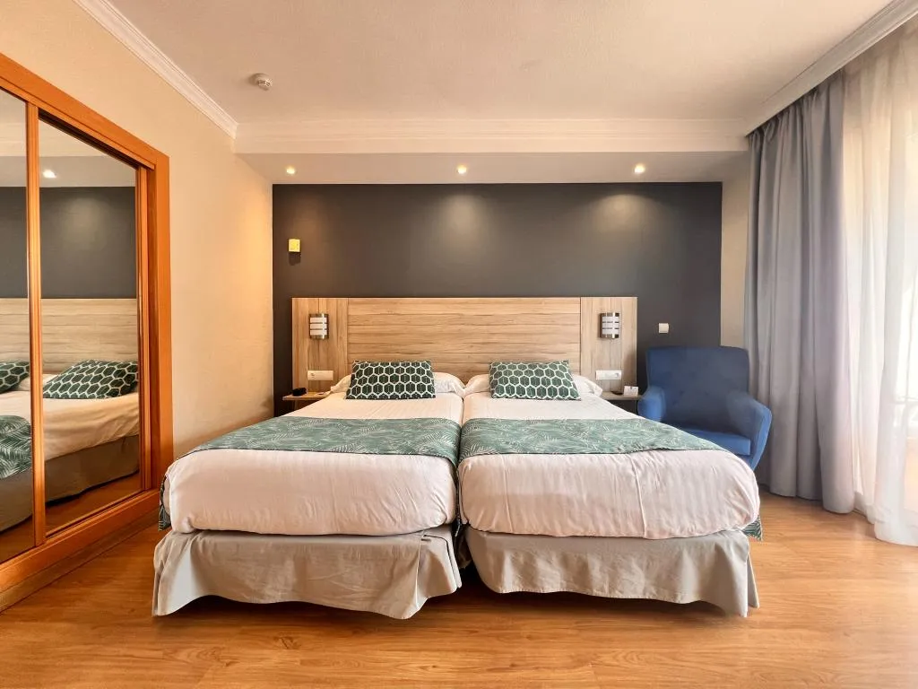 DOUBLE SINGLE USE CLASSIC Room, Sercotel Maya Alicante, Costa Blanca