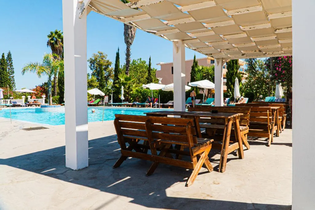 Pool, Ikaros, Zante