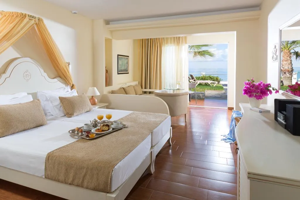 JUNIOR SUITE BEACH FRONT Room, Alexander Beach Hotel & Village Resort, Crete