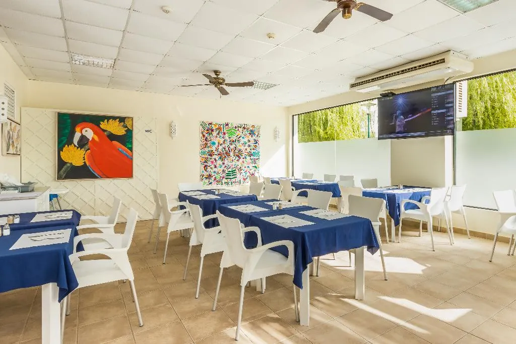 Restaurant, Janelas do Mar, Algarve