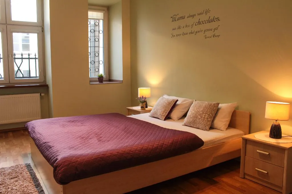 APARTMENT CAPACITY 5 TWO BEDROOMS Room, Old Town Apartments Slawkowska, Krakow