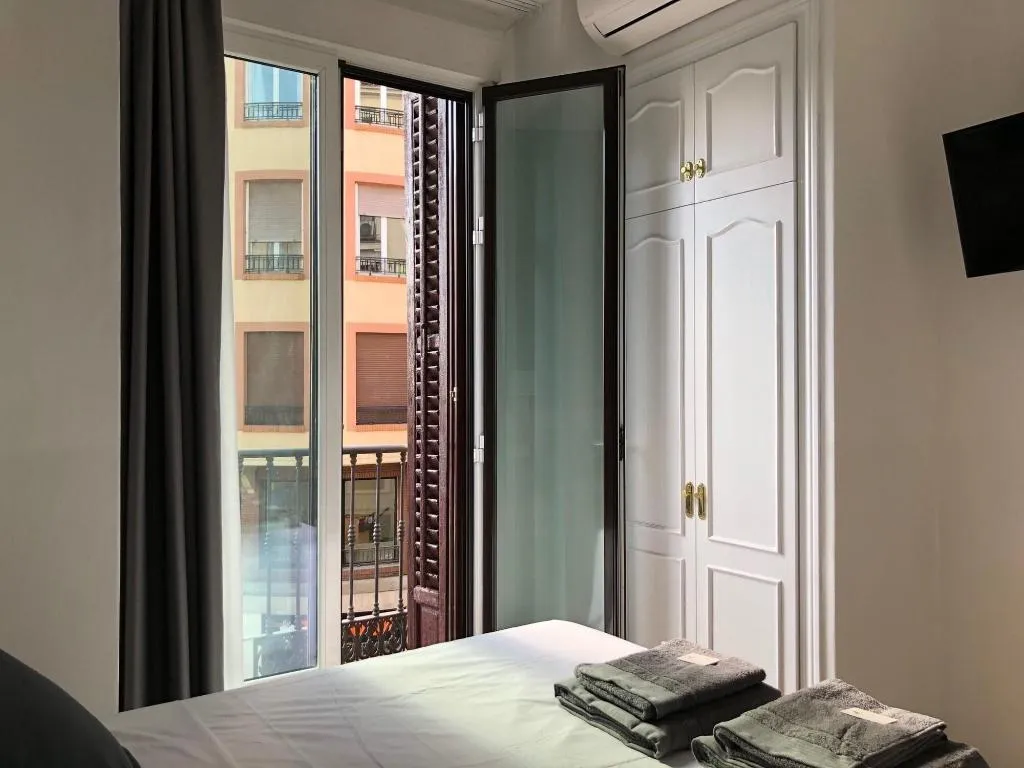 Room, Hostalin Madrid Atocha, Madrid