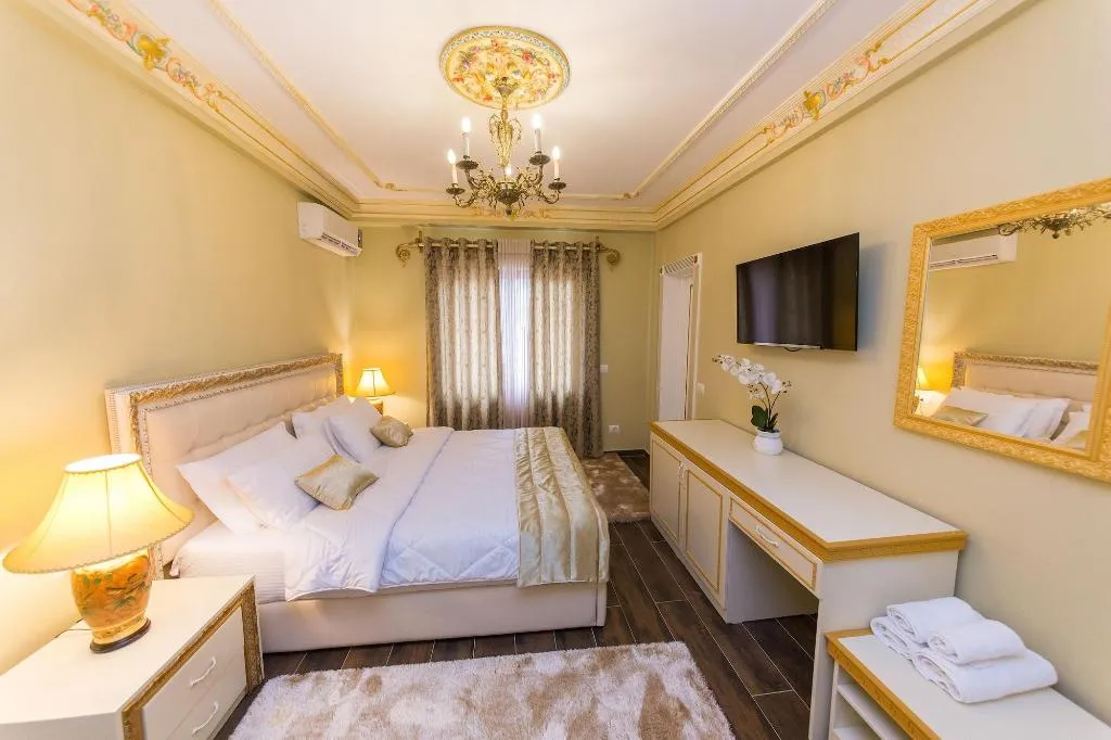 Room, Empire Hotel, Durres